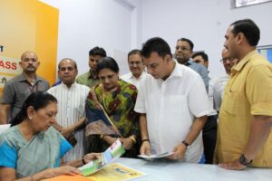 Dr pawan sthapak with anandi ben patel